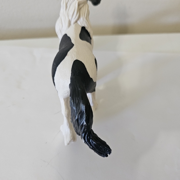 Papo 51550 Black and White Cob Horse Figure - Picture 5 of 7